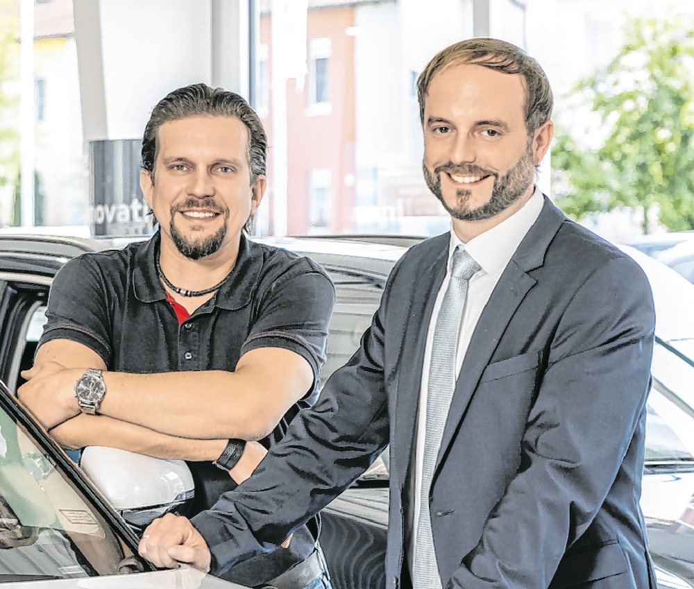 Die beiden Geschäftsführer vom Autohaus Meier in Nördlingen: Jürgen Ott (links) und Matthias Martin. Fotos: Autohaus Meier